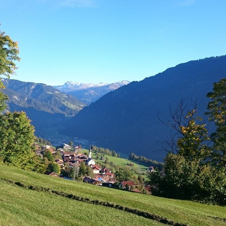 Gaestehaus Alpina In Fanas ภายนอก รูปภาพ