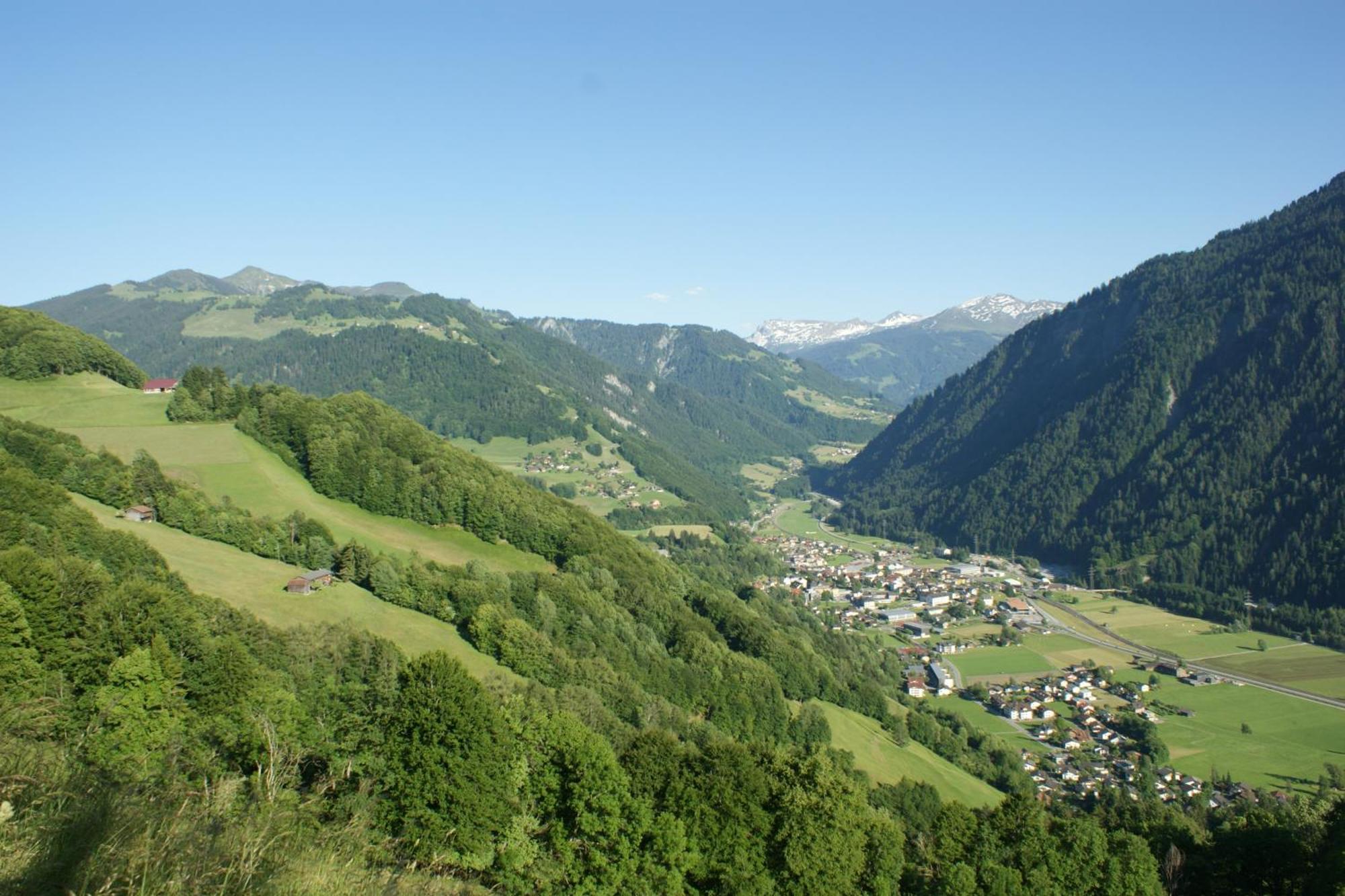 Gaestehaus Alpina In Fanas ภายนอก รูปภาพ