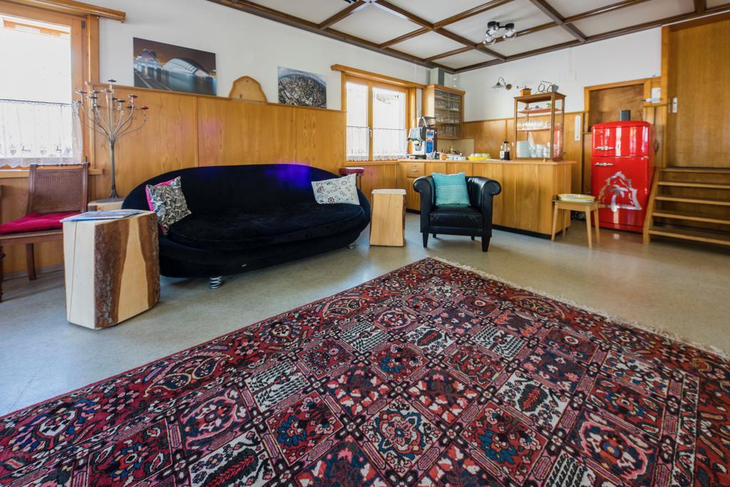 Gaestehaus Alpina In Fanas ภายนอก รูปภาพ