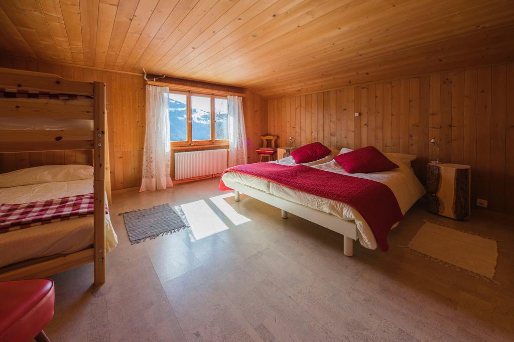 Gaestehaus Alpina In Fanas ภายนอก รูปภาพ